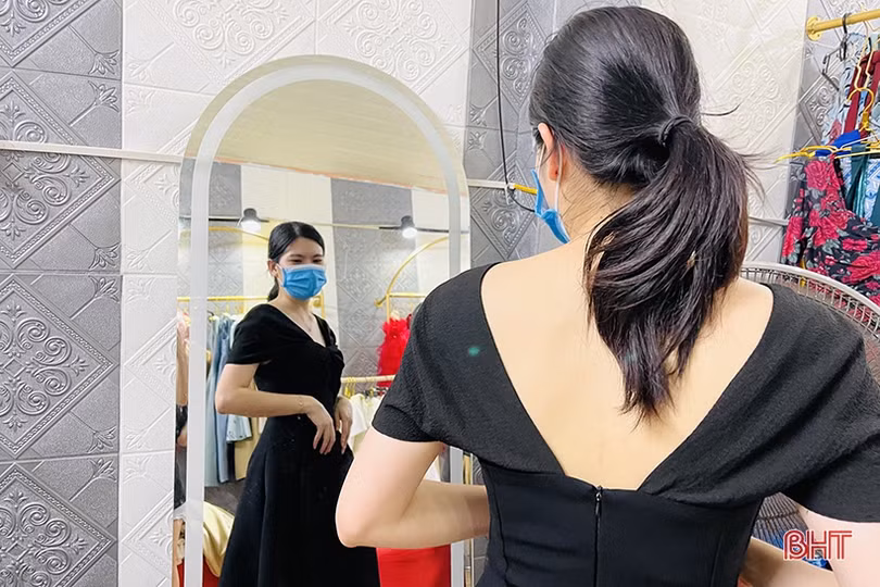 Nở rộ dịch vụ cho thuê trang phục du lịch ở Hà Tĩnh