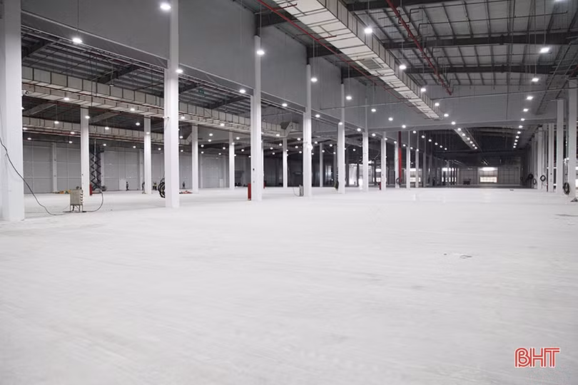 Thi công “thần tốc”, nhà máy sản xuất pin hơn 4.000 tỷ đồng ở Hà Tĩnh sắp cán đích