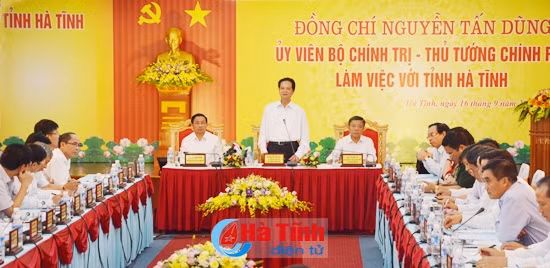 Thủ tướng Chính phủ Nguyễn Tấn Dũng thăm và làm việc tại Hà Tĩnh ảnh 1