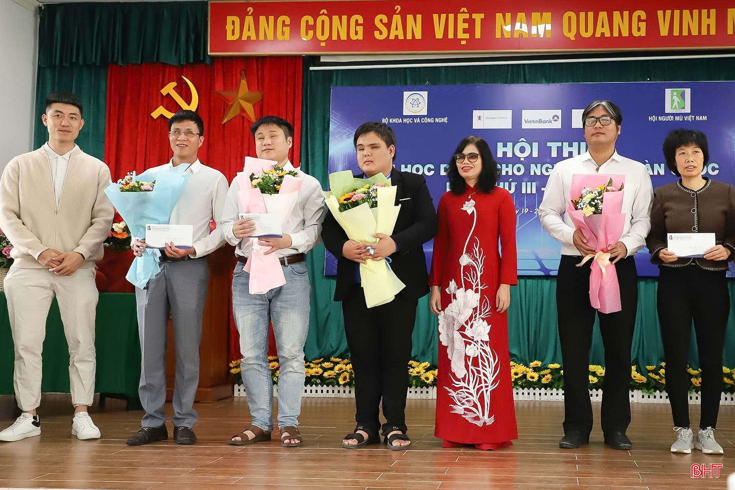 bqbht_br_tien-mu-sao-chep.jpg