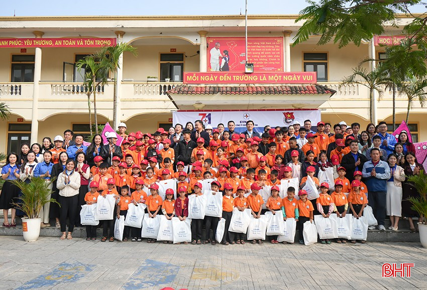bqbht_br_tang-qua-hoanh-son-ok-dt.jpg