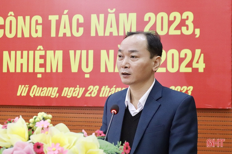 Tăng cường công tác xây dựng Đảng và hệ thống chính trị trong sạch, vững mạnh