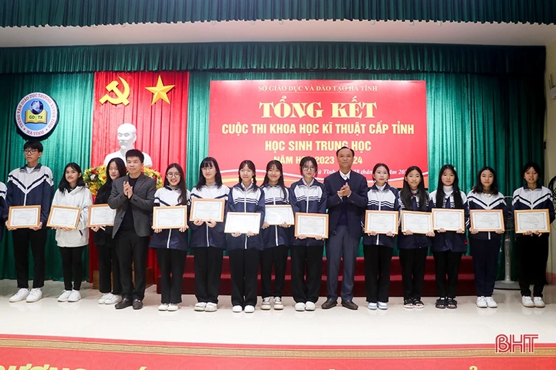 2 dự án của học sinh Hà Tĩnh được tham dự Cuộc thi KHKT cấp quốc gia 