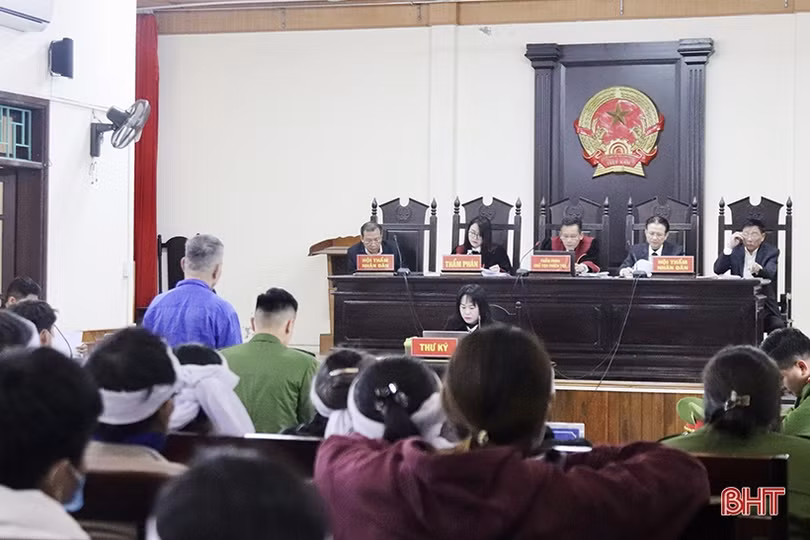 Án chung thân cho kẻ dùng dao đâm chết hàng xóm