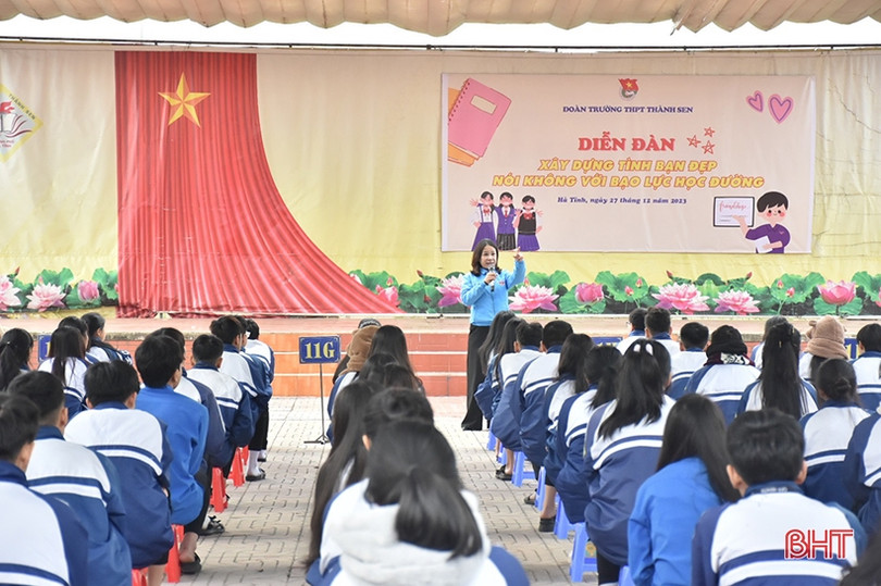 Truyền thông nói không với bạo lực học đường cho 800 học sinh Hà Tĩnh