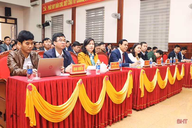 Tăng cường công tác xây dựng Đảng và hệ thống chính trị trong sạch, vững mạnh