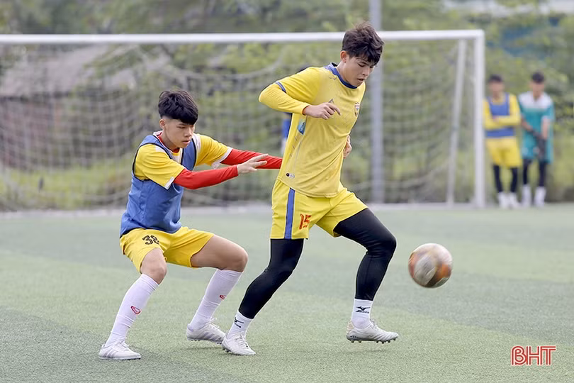 U19 Hồng Lĩnh Hà Tĩnh tích cực “rèn quân” cho vòng loại quốc gia