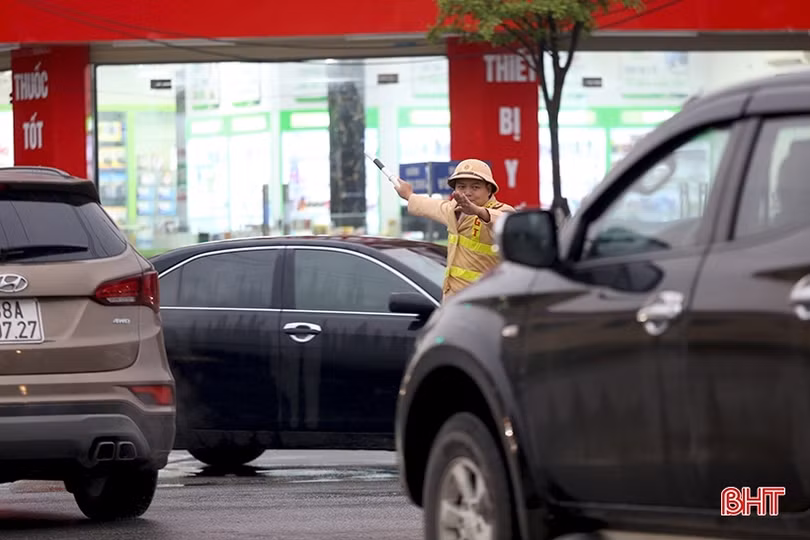 Phân luồng từ xa 5 tuyến đường phục vụ chương trình “Hà Tĩnh chào năm mới 2024”