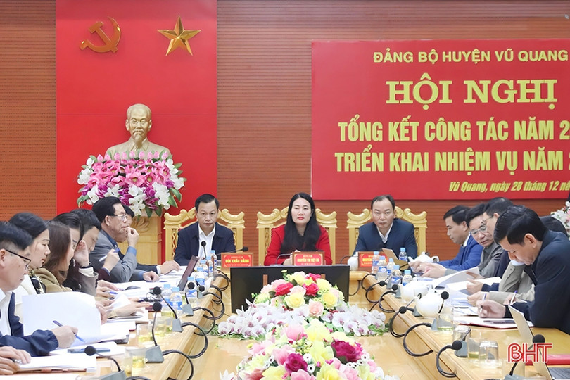 Tăng cường công tác xây dựng Đảng và hệ thống chính trị trong sạch, vững mạnh