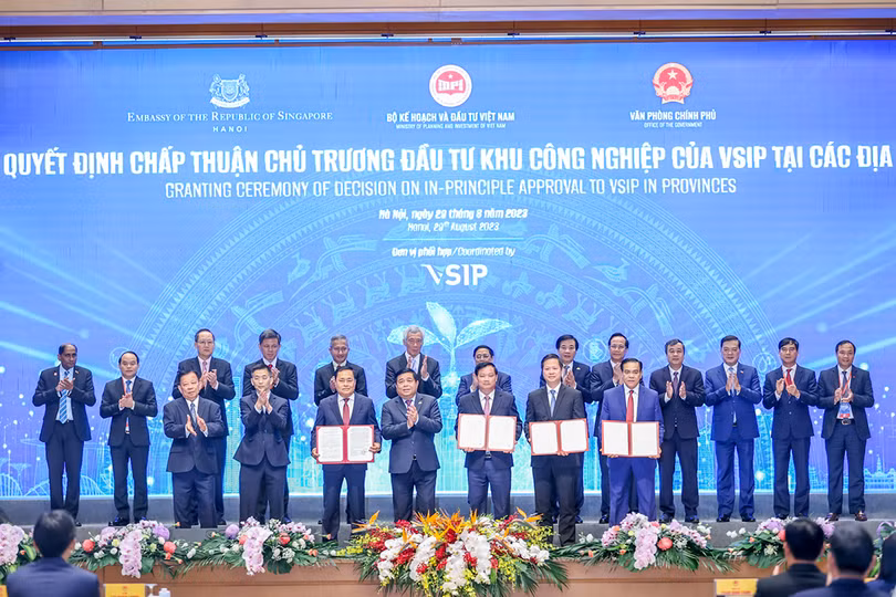 Những “viên gạch hồng” hiện thực hóa tiềm năng và khát vọng của Hà Tĩnh