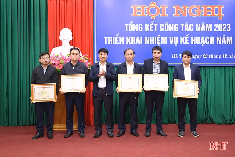 Tập trung công tác GPMB, thúc đẩy hoàn thành sớm các công trình, dự án