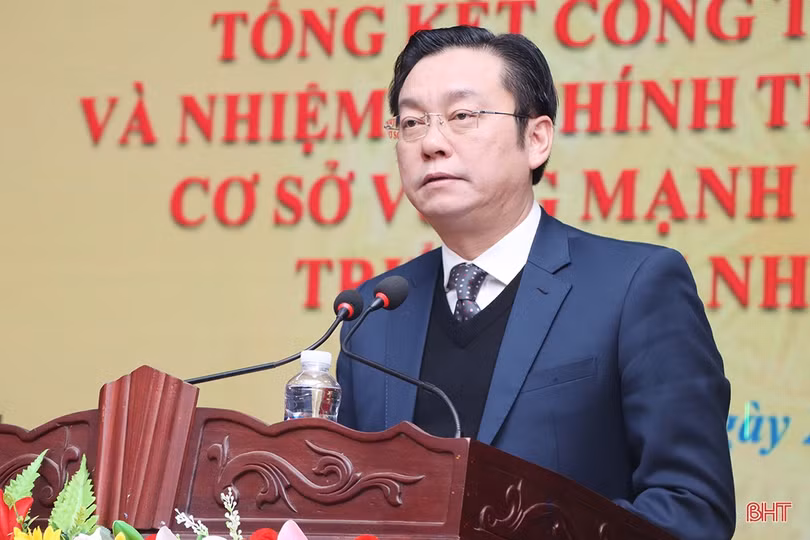 Tăng cường công tác xây dựng Đảng và hệ thống chính trị trong sạch, vững mạnh