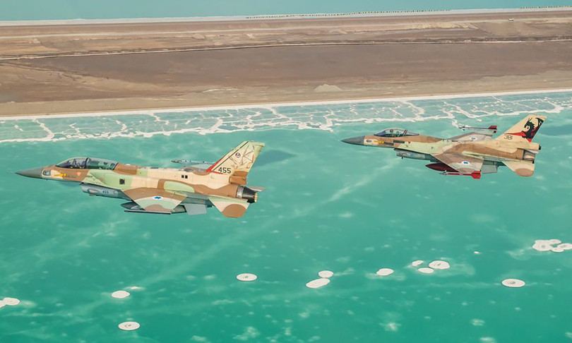 Israel không kích Syria