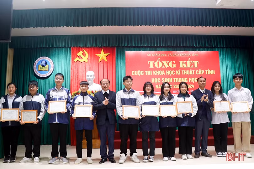 2 dự án của học sinh Hà Tĩnh được tham dự Cuộc thi KHKT cấp quốc gia 
