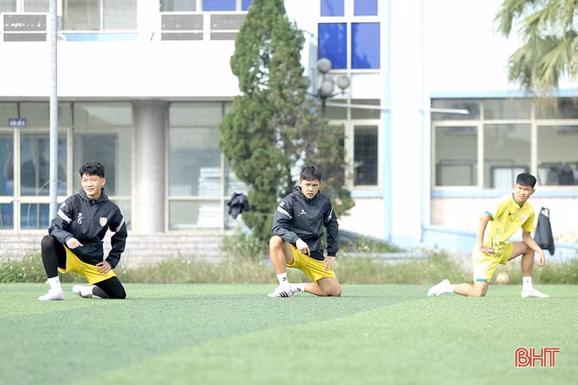 U19 Hồng Lĩnh Hà Tĩnh tích cực “rèn quân” cho vòng loại quốc gia