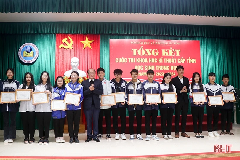 2 dự án của học sinh Hà Tĩnh được tham dự Cuộc thi KHKT cấp quốc gia 