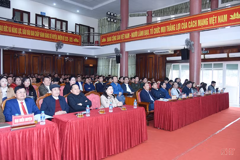 BTV các huyện ủy Thạch Hà, Lộc Hà triển khai nhiệm vụ năm 2024