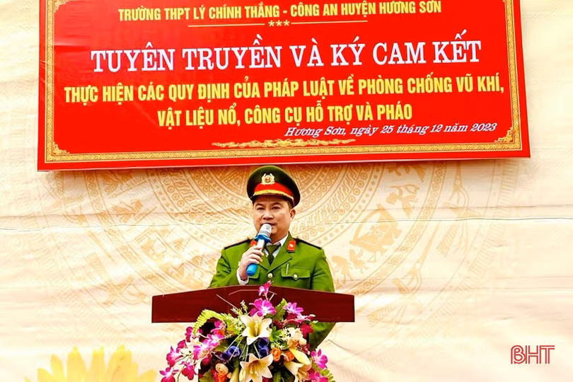 Truyền thông “nói không” với pháo nổ, vật liệu nổ cho hàng chục ngàn học sinh, giáo viên