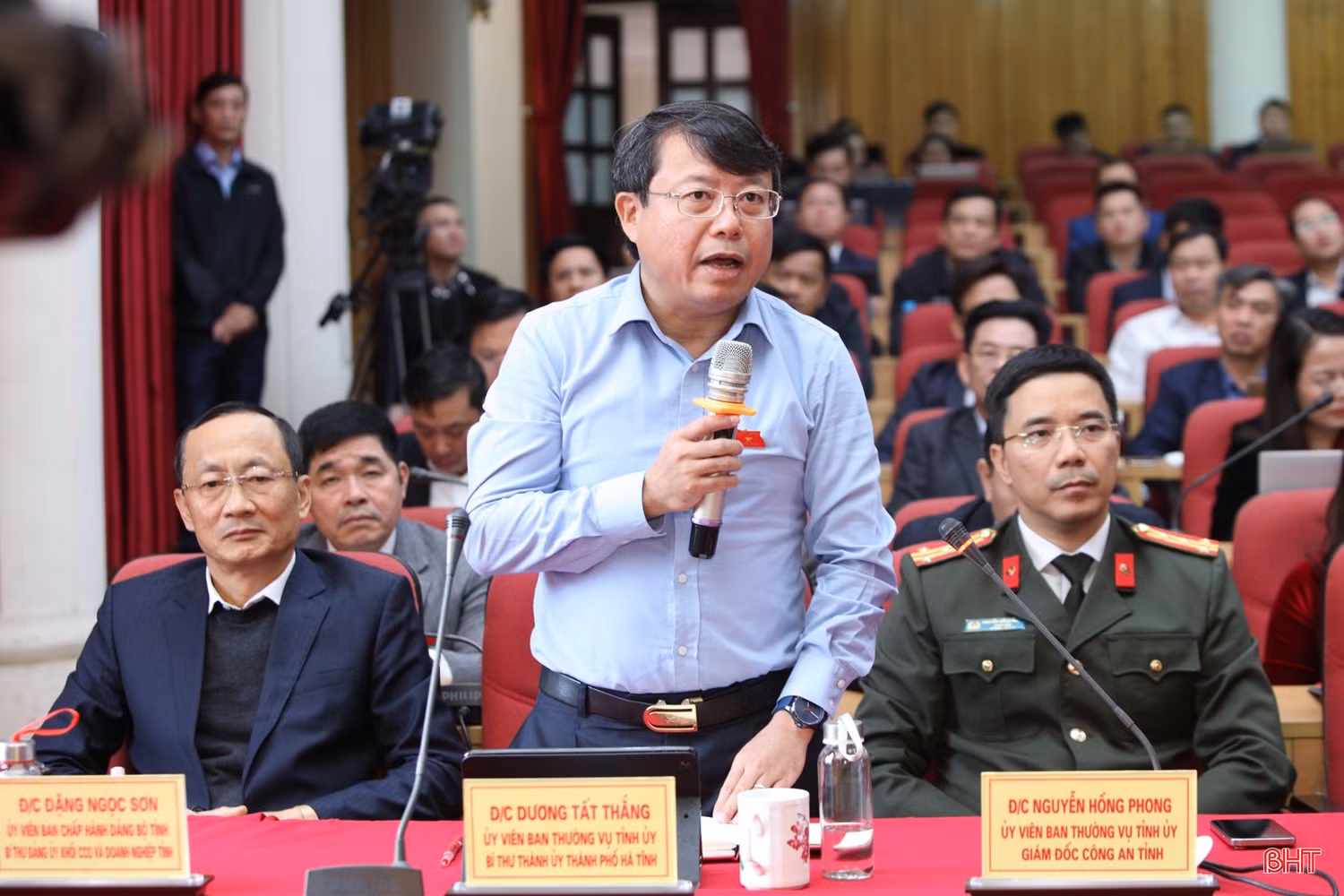 Kỳ họp thứ 17: Đại biểu chất vấn nhiều vấn đề lĩnh vực kinh tế