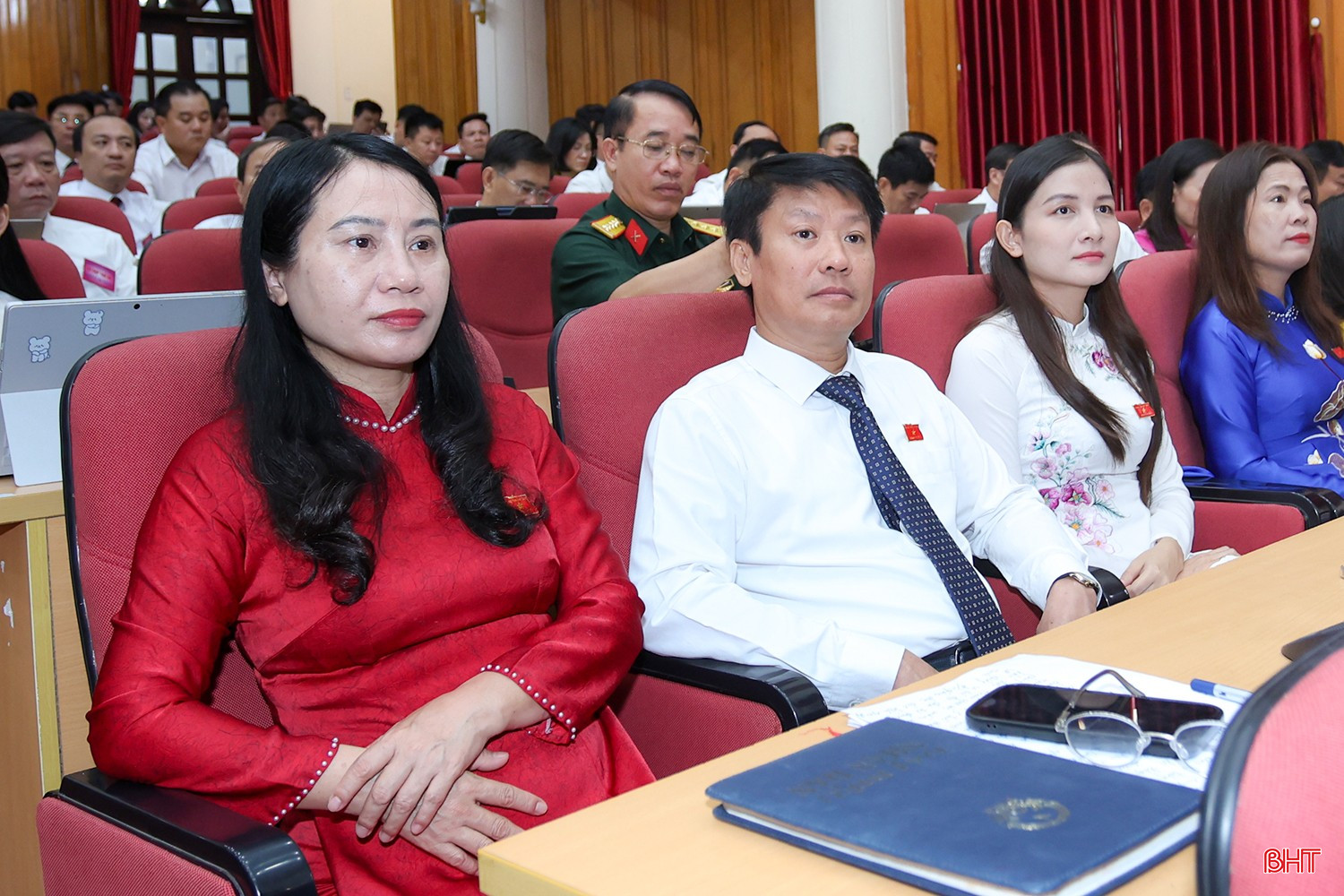 Các đại biểu HĐND tỉnh tham dự kỳ họp bqbht_br_aimg-1528.jpg