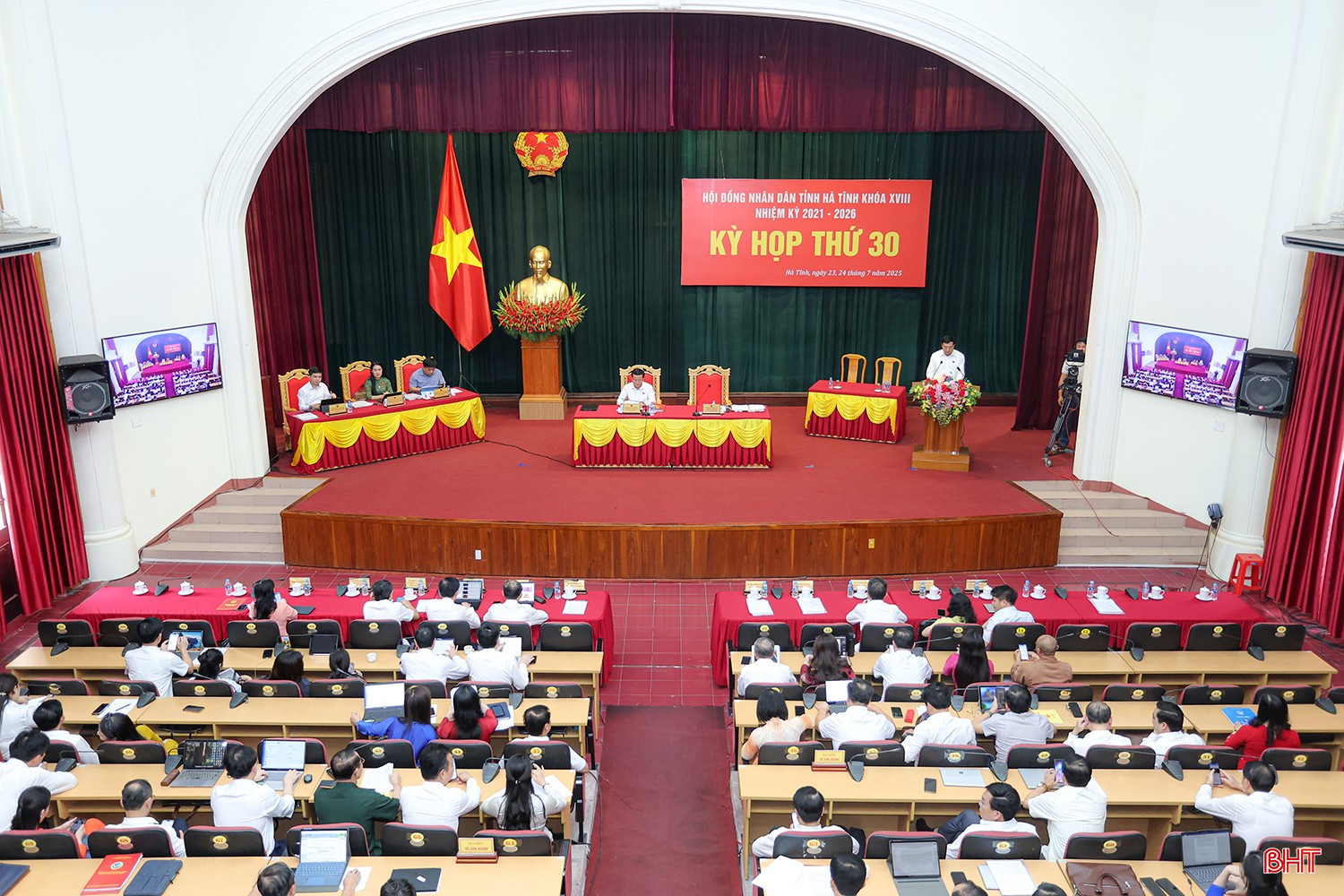 Toàn cảnh Kỳ họp thứ 30, HĐND tỉnh khoá XVIII. bqbht_br_toan-canh.jpg