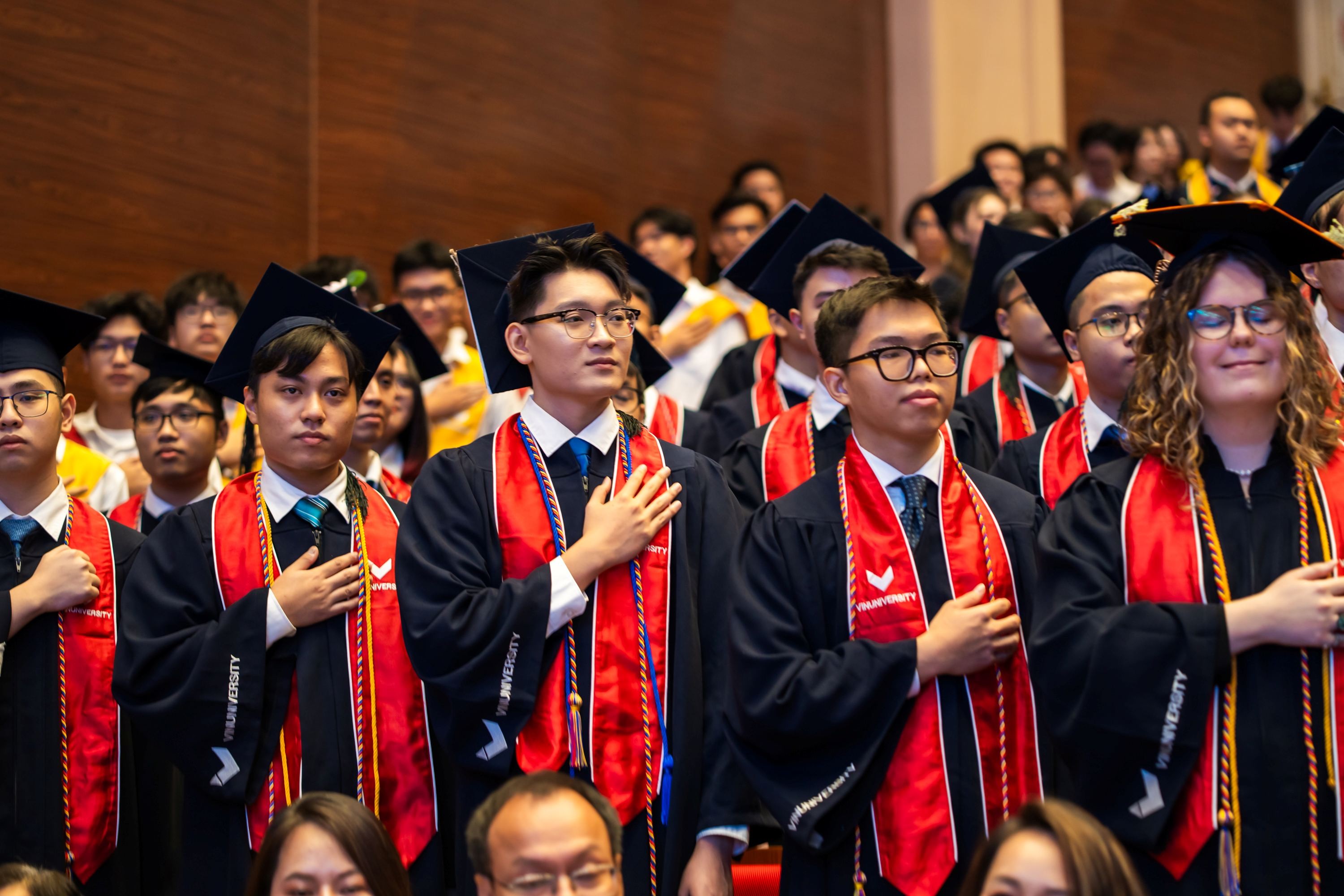 Các tân khoa đọc lời tuyên thệ tại buổi lễ anh-7.jpg