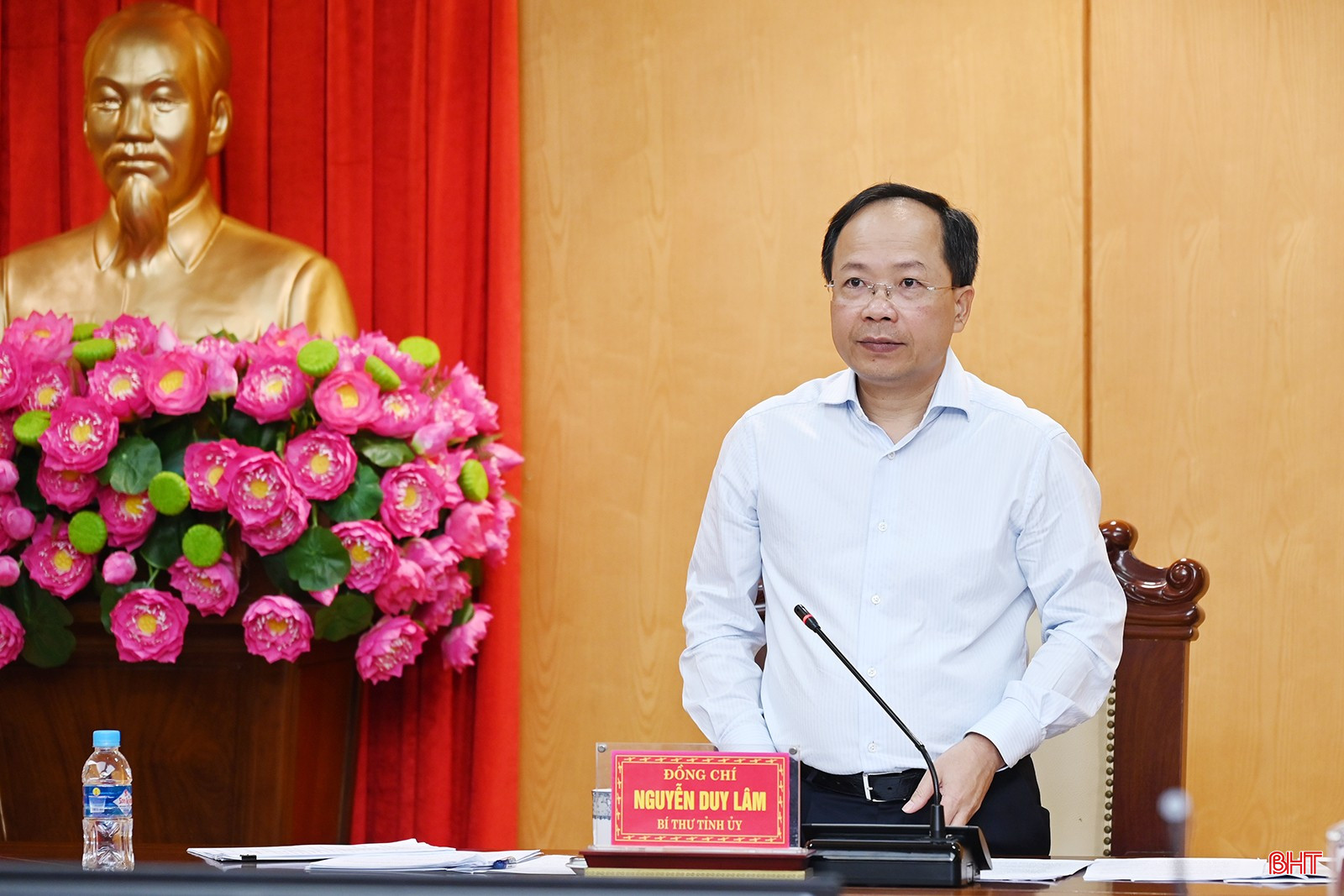 Bí thư Tỉnh ủy Nguyễn Duy Lâm kết luận cuộc họp. bqbht_br_dsc-5540.jpg