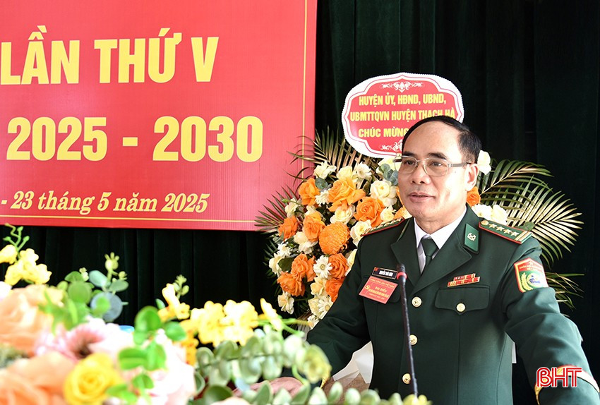Đại tá Nguyễn Thái Bình - Chính ủy Bộ đội Biên phòng Hà Tĩnh phát biểu chỉ đạo đại hội bqbht_br_anh-4.jpg