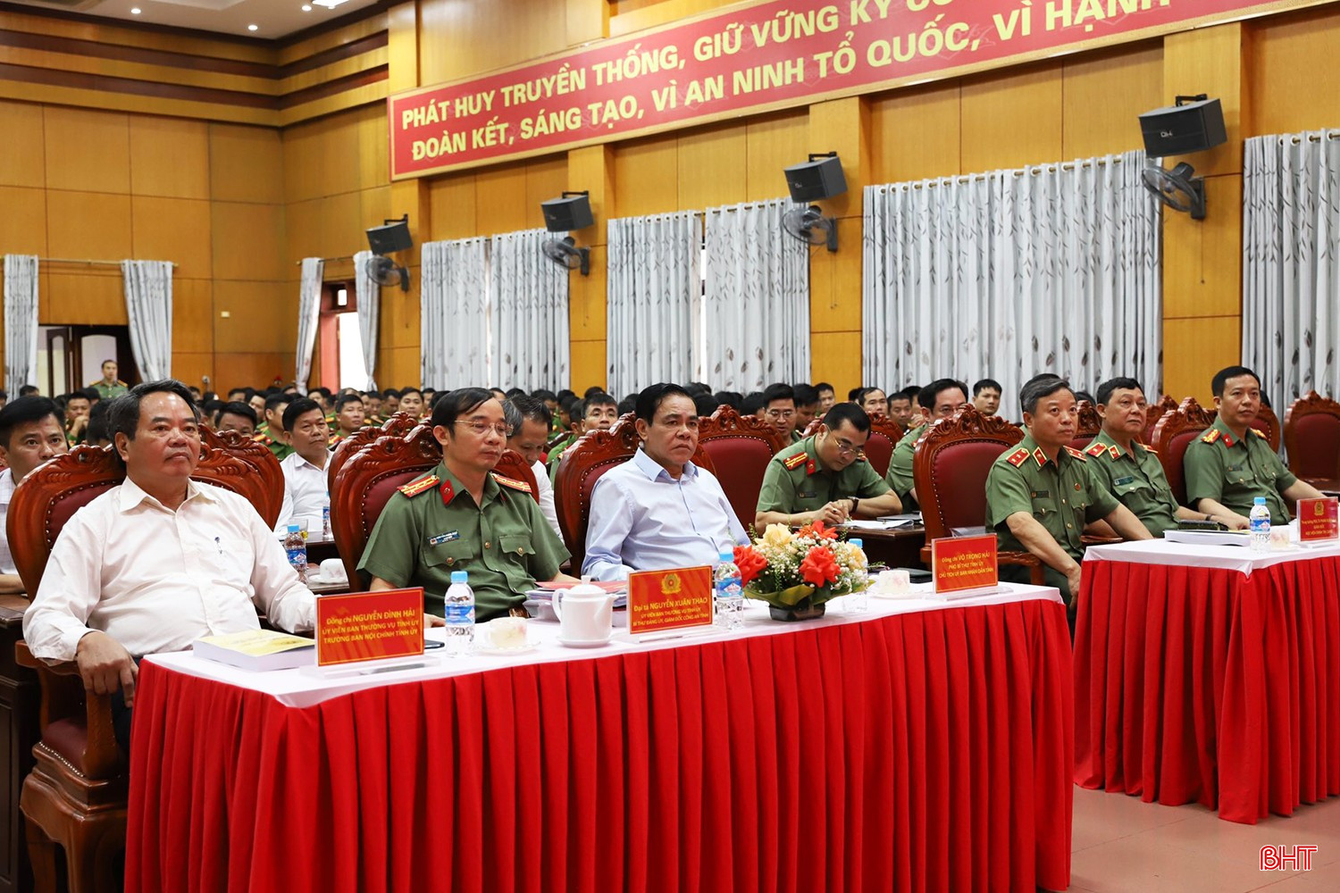 Đại biểu tham dự hội thảo bqbht_br_500318095-1395711958678291-4114246465310157989-n.jpg