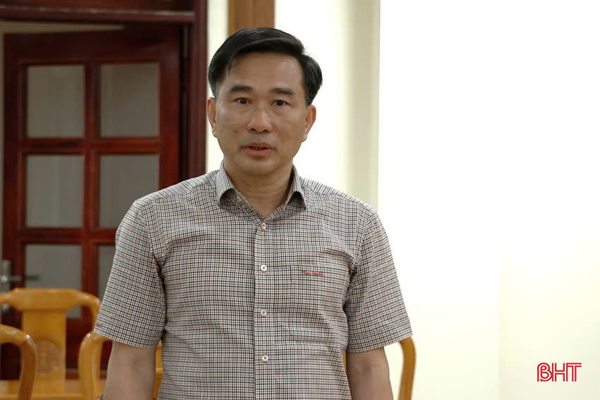 Ông Nguyễn Viết Trường - Giám đốc Sở VH-TT&DL Hà Tĩnh phát biểu tại cuộc họp. bqbht_br_z6584904604540-f8fb143cbcd20f79da9b6f96e9522722.jpg