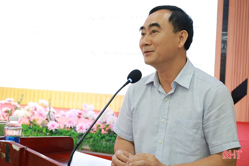 Hiệu trưởng Trường Trung cấp nghề Lý Tự Trọng Trần Đình Long đề xuất phương án hỗ trợ trong tương lai. bqbht_br_4.jpg