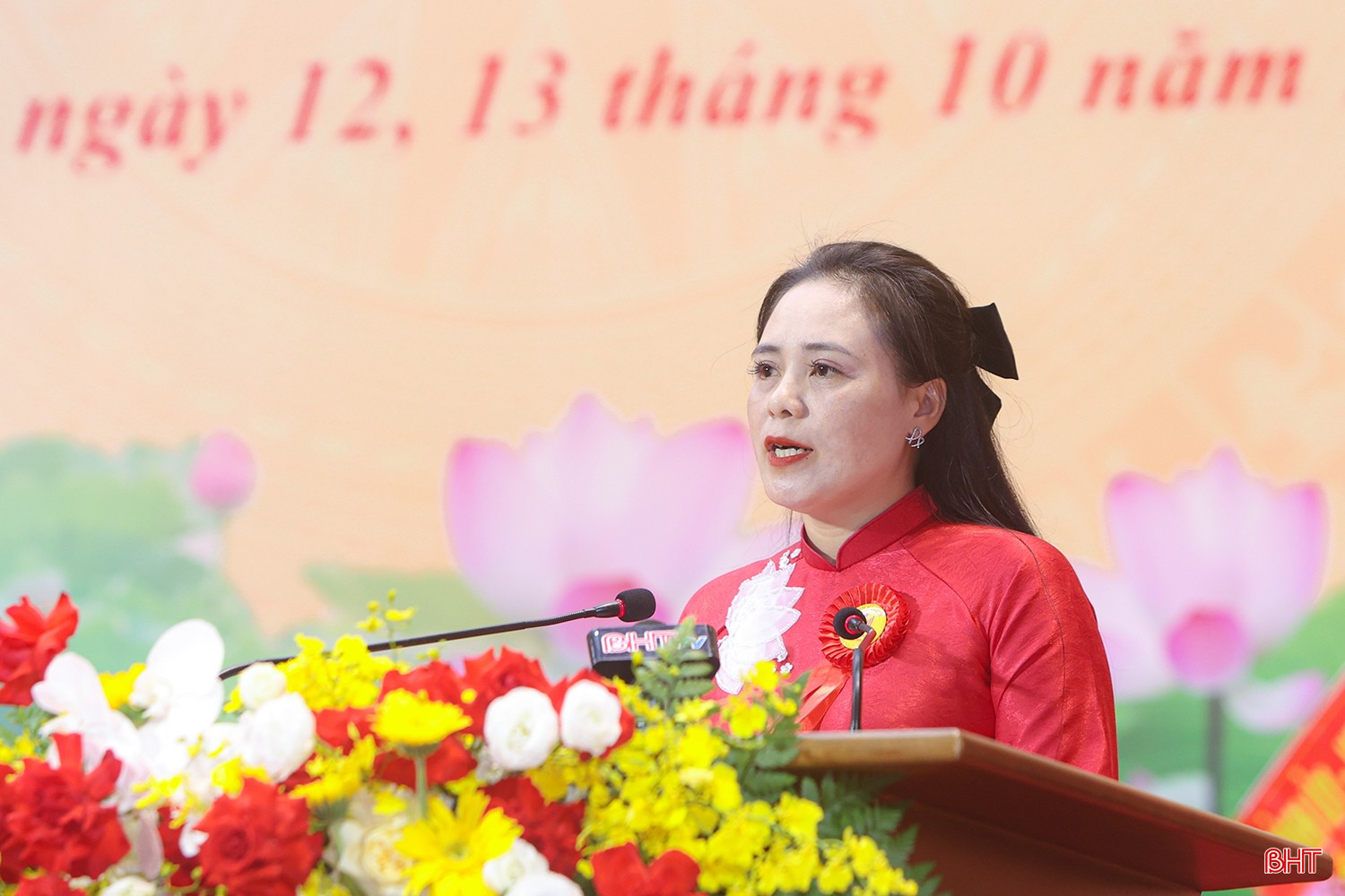Bà Nguyễn Thùy Dung - chủ cơ sở sản xuất và kinh doanh thảo mộc Dung Nguyễn, xã Kỳ Khang chia sẻ phong trào thi đua phụ nữ khởi nghiệp đến thành công của bản thân. bqbht_br_tham-luan-phu-nu-khoi-nghiep.jpg