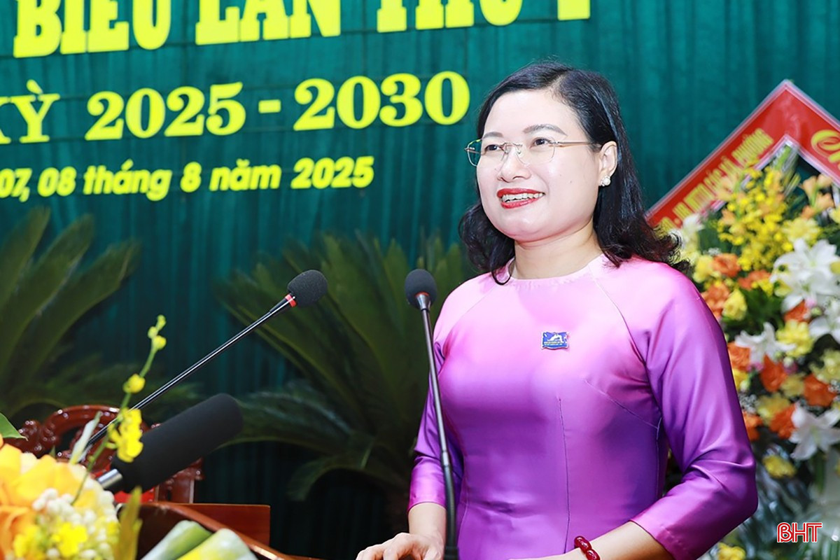 Giám đốc Sở GD&ĐT Nguyễn Thị Nguyệt phát biểu chỉ đạo tại đại hội. bqbht_br_image.jpg