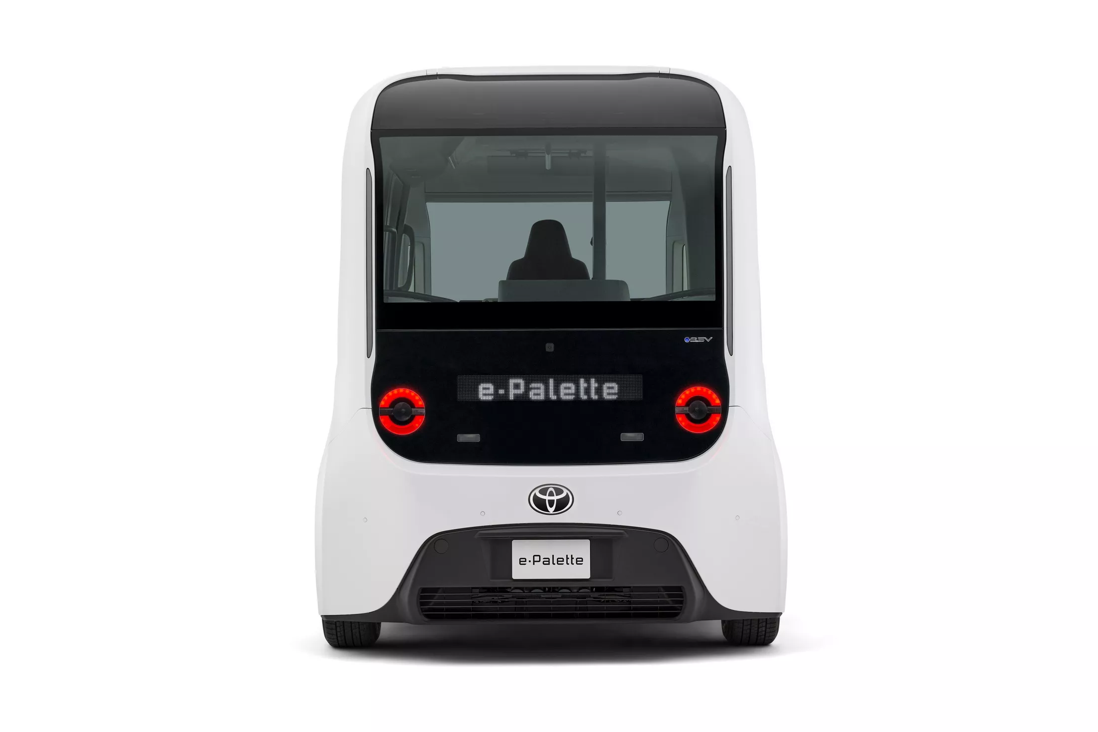 Tại Nhật Bản, Toyota e-Palette có mức giá lên đến 29 triệu yen (khoảng 197.400 USD), cao hơn cả mẫu xe siêu sang Century SUV vốn có giá chỉ 27 triệu yen (183.800 USD). Các gói trợ cấp từ Bộ Môi trường Nhật Bản có thể giảm con số này xuống còn 15,835 triệu yen (107.800 USD).