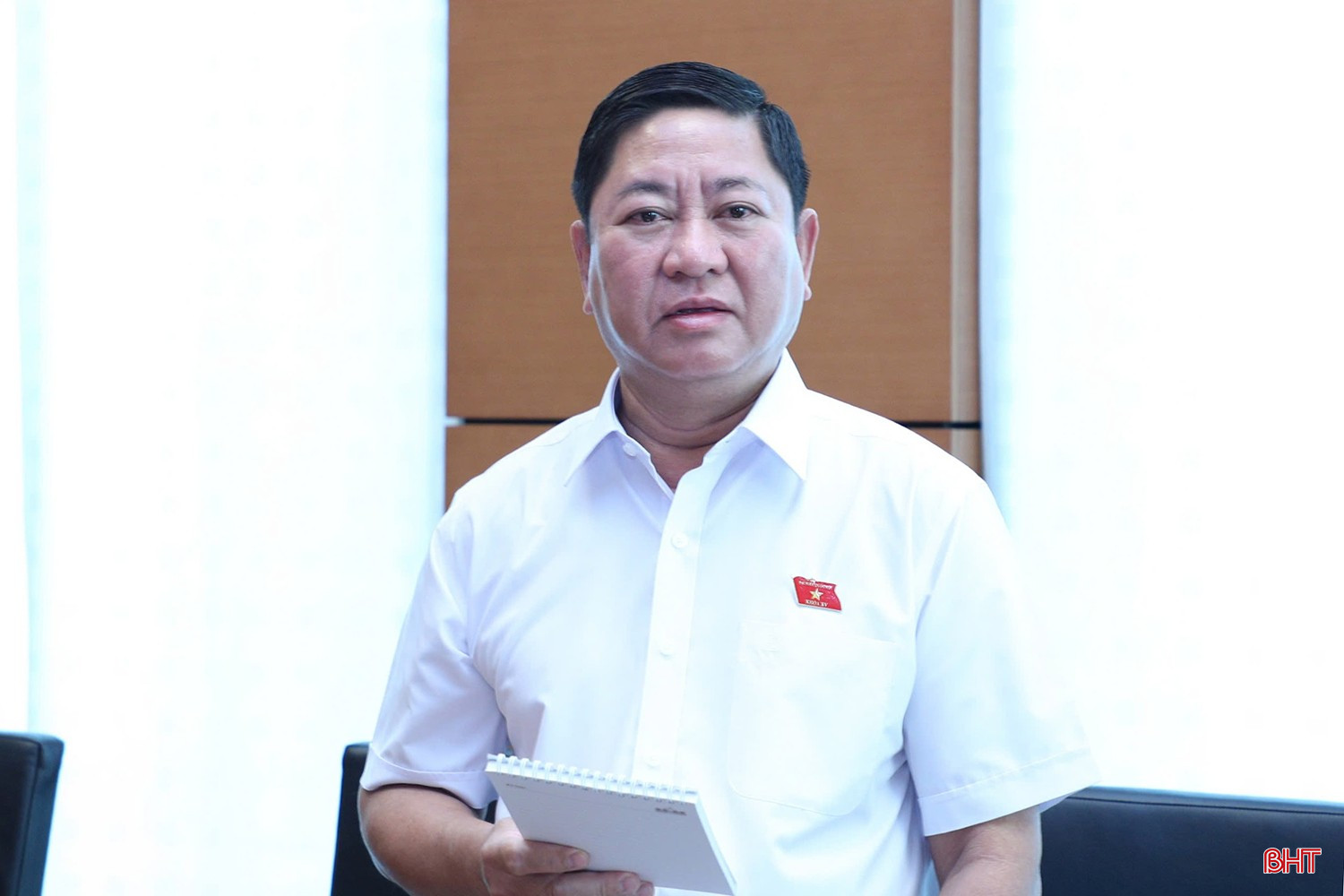 Đại biểu Trần Quốc Nam (Đoàn ĐBQH tỉnh Ninh Thuận) phát biểu thảo luận. bqbht_br_z6574229308741-95a27bd946355adfe39a0b0e9244a9d9.jpg