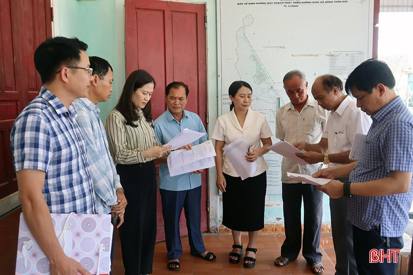 Đoàn công tác Ban Pháp chế HĐND tỉnh hành khảo sát tại thôn Đại Hải xã Thạch Hải bqbht_br_1-4640.jpg