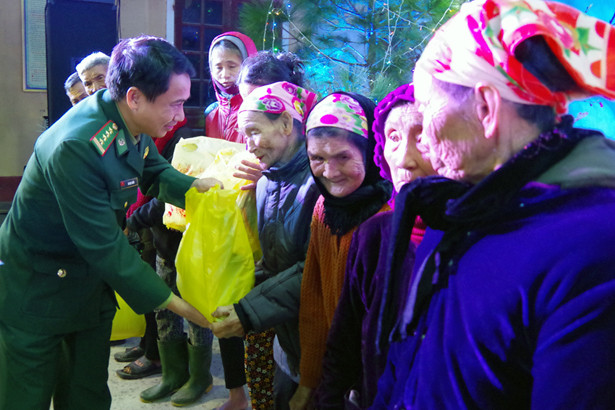 Giao lưu nghệ thuật “Xuân ấm đèo Ngang”