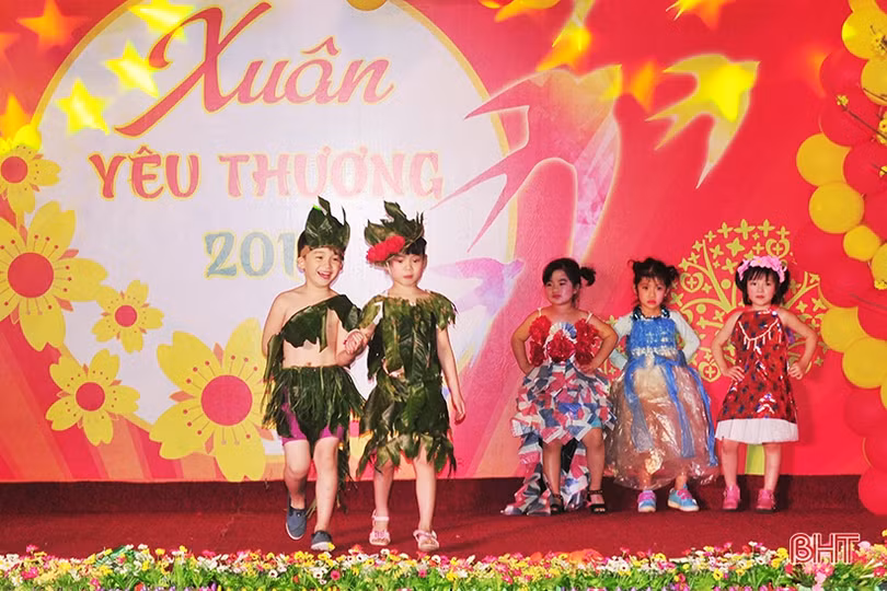 Rực rỡ hội chợ “Xuân yêu thương 2019” Trường Mầm non Trí Đức