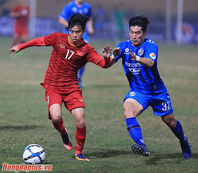 HLV Park Hang Seo tìm kiếm tài năng cho U23 Việt Nam