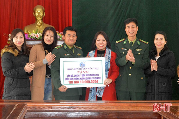 Đón tết sớm cùng đồn biên phòng “4 không”