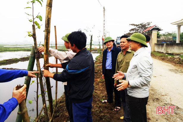 Trên 1.500 người dân Thạch Mỹ ra quân xây dựng nông thôn mới