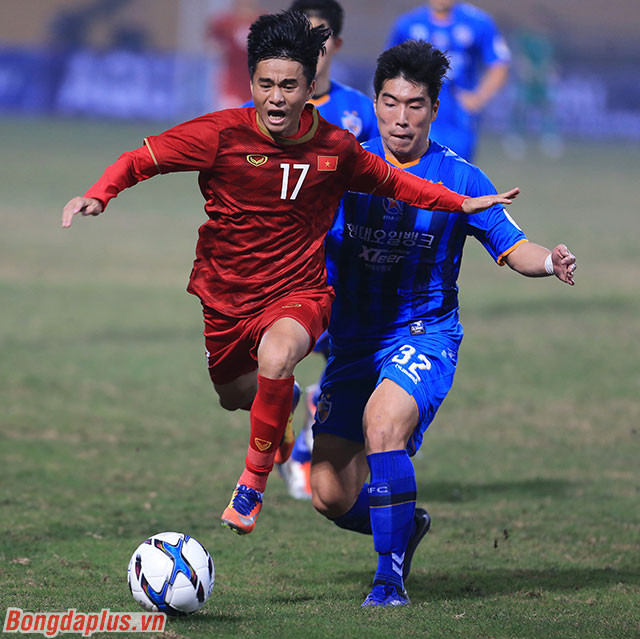 HLV Park Hang Seo tìm kiếm tài năng cho U23 Việt Nam