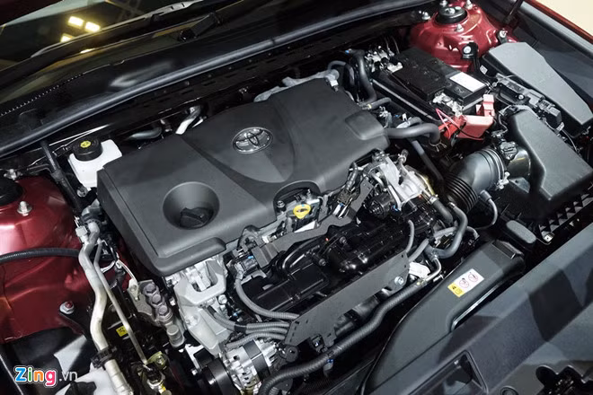 Toyota Camry 2019 sắp ra mắt Việt Nam, chuyển sang nhập khẩu?