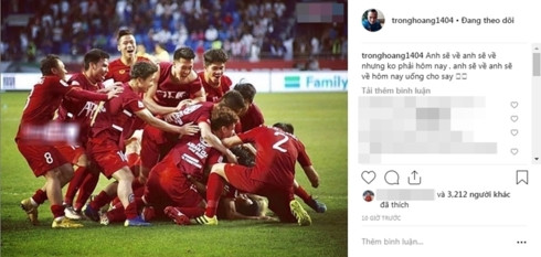 đt việt nam tiến vào tứ kết asian cup 2019 và cơn bão anh sẽ về nhưng không phải hôm nay hình 2 “Anh sẽ về, nhưng không phải hôm nay”: Thật khiêm tốn mà đầy tự hào!