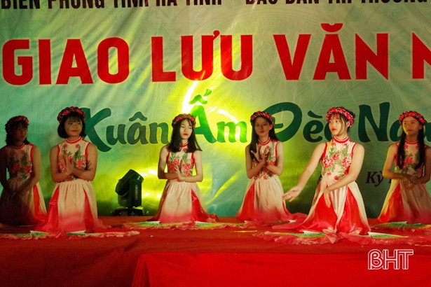 Giao lưu nghệ thuật “Xuân ấm đèo Ngang”