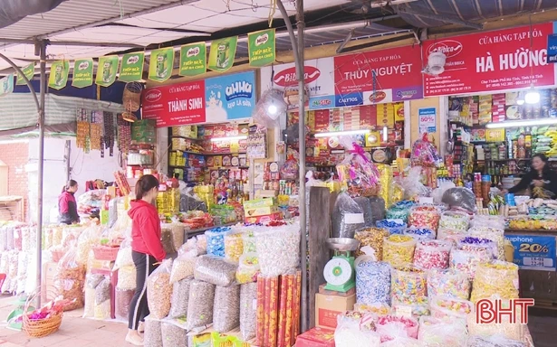 Đảm bảo ANTT tại chợ TP Hà Tĩnh dịp Tết Nguyên đán