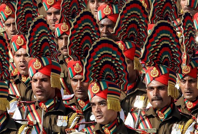 Quân đội Ấn Độ duyệt binh khoe dàn vũ khí siêu hiện đại