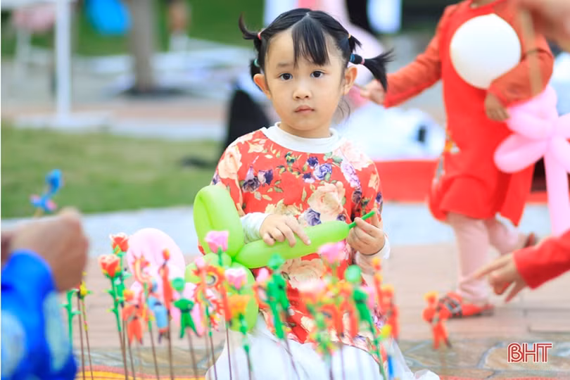 Trường Mầm non quốc tế Trung Kiên: “Gói bánh chưng cùng bé cưng...”