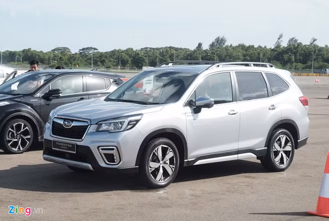 Subaru Forester nằm trong diện có thể bị lỗi trợ lực lái điện. Ảnh: Tô Tùng. Subaru dừng sản xuất tại Nhật Bản, xe về Việt Nam sẽ bị ảnh hưởng