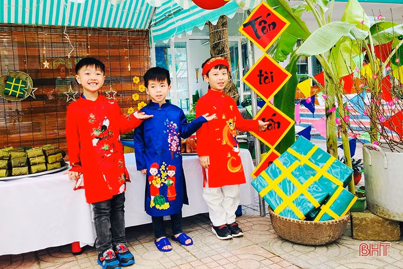 Rực rỡ hội chợ “Xuân yêu thương 2019” Trường Mầm non Trí Đức
